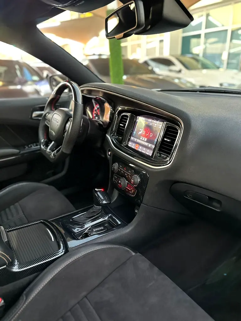 DODGE Charger Daytona R/T 2018 - photo 11 - Import Émirats | International Cars