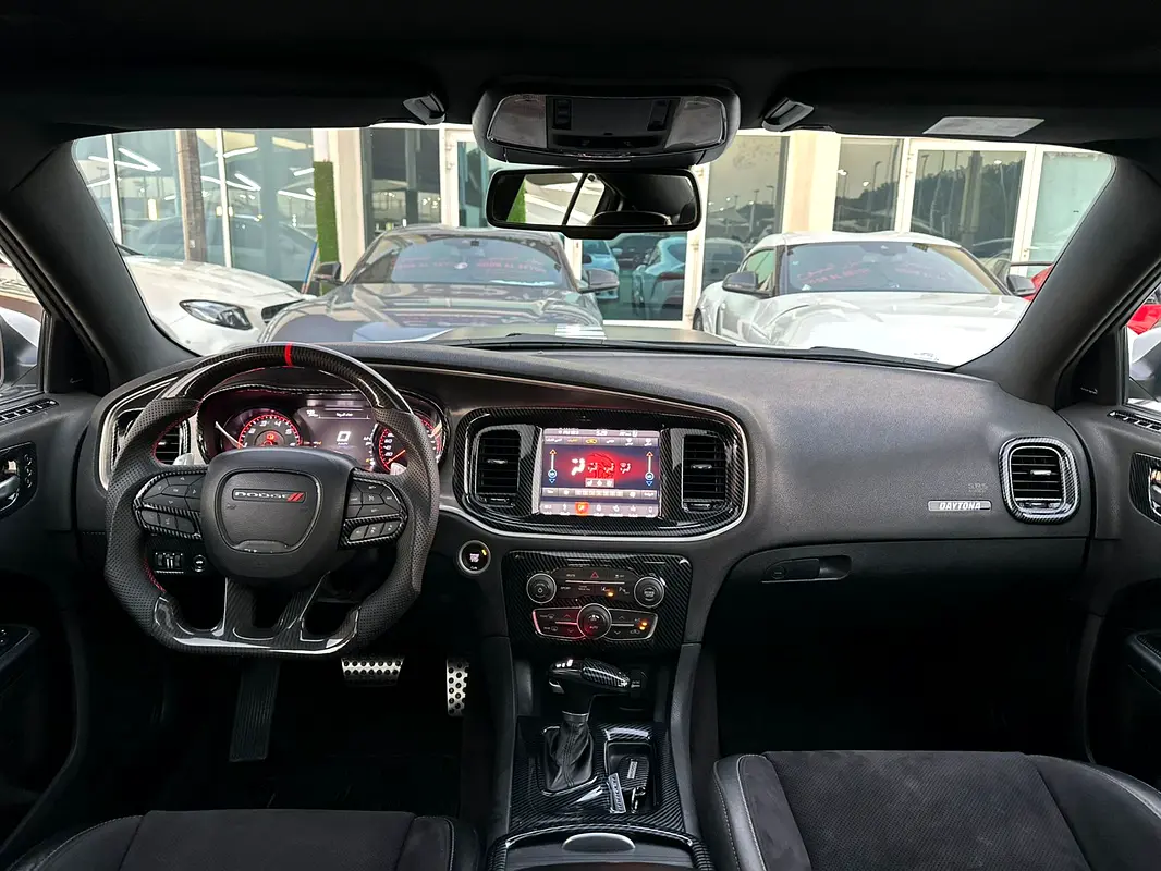 DODGE Charger Daytona R/T 2018 - photo 8 - Import Émirats | International Cars