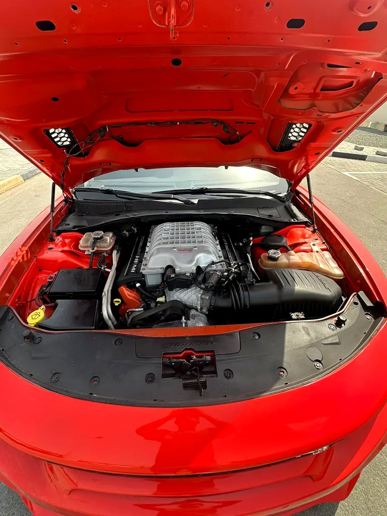 DODGE Charger SRT8 Hellcat 2016 - photo 12 - Import Émirats | International Cars