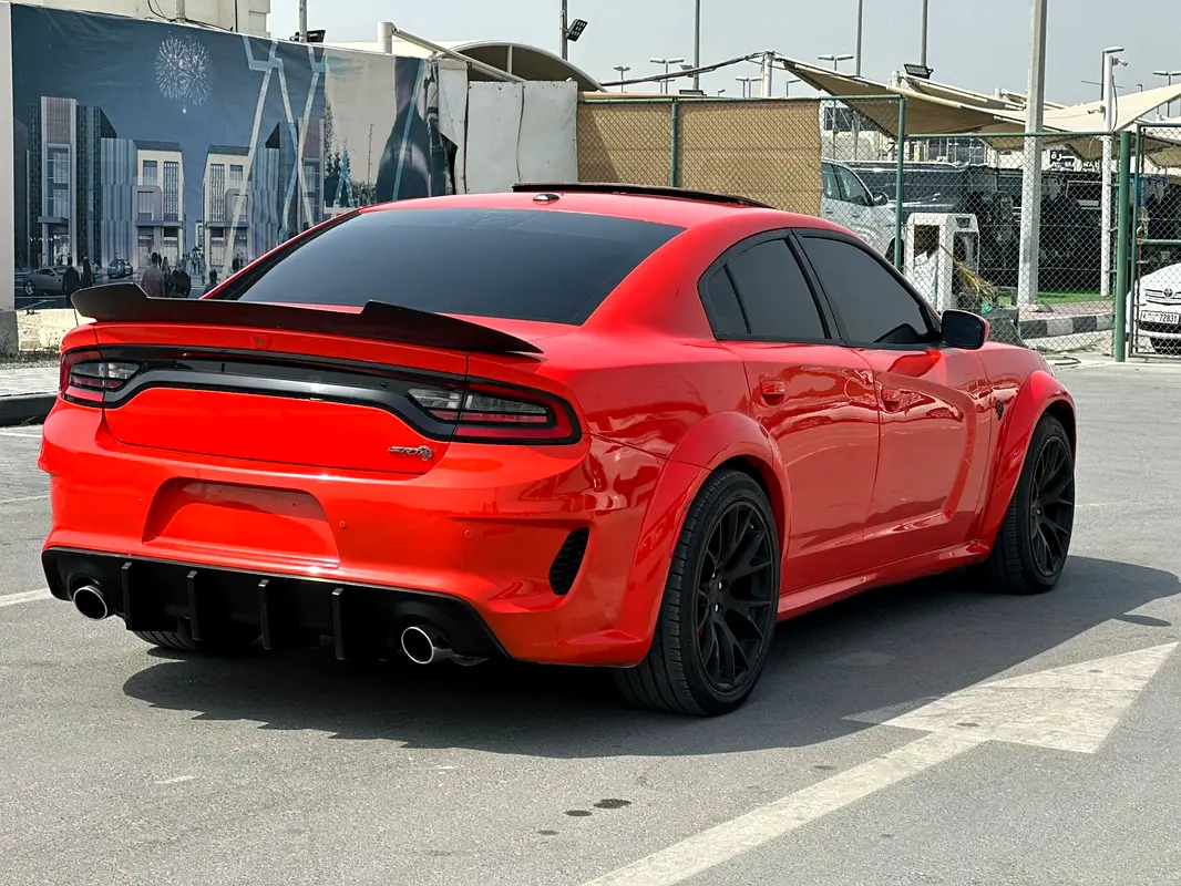 DODGE Charger SRT8 Hellcat 2016 - photo 5 - Import Émirats | International Cars