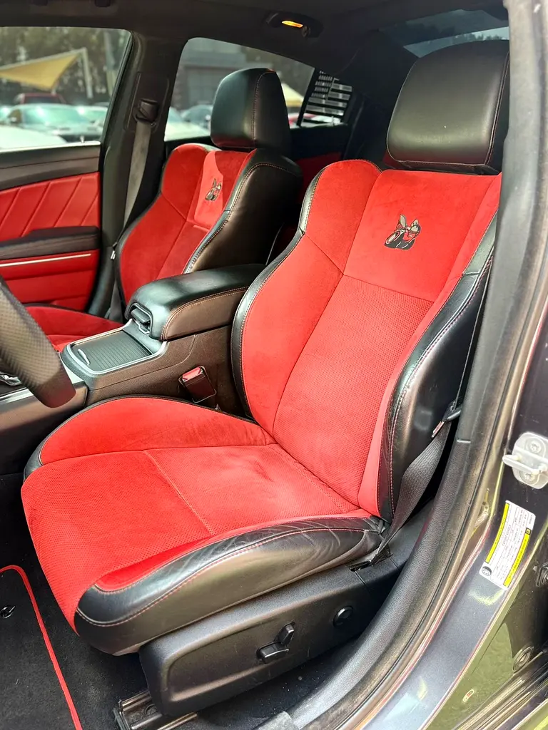 DODGE Charger Scat Pack 2019 - photo 7 - Import Émirats | International Cars