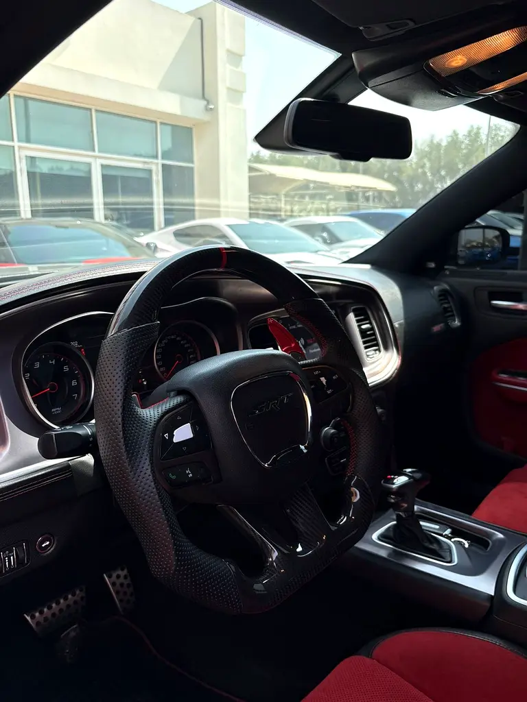 DODGE Charger Scat Pack 2019 - photo 8 - Import Émirats | International Cars
