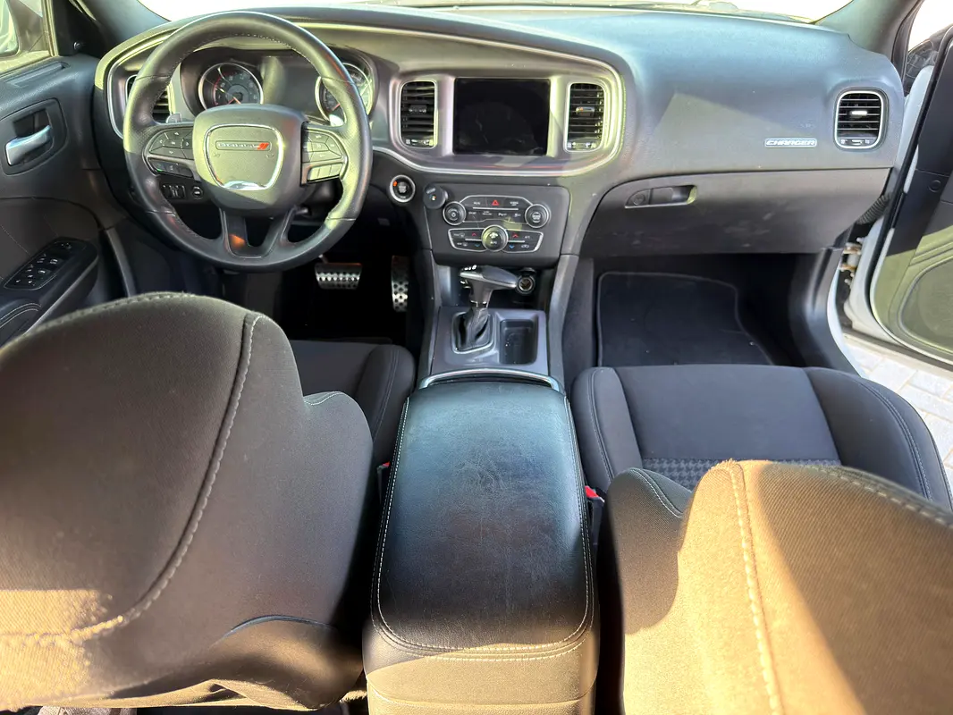 DODGE Charger GT 2019 - photo 6 - Import Émirats | International Cars