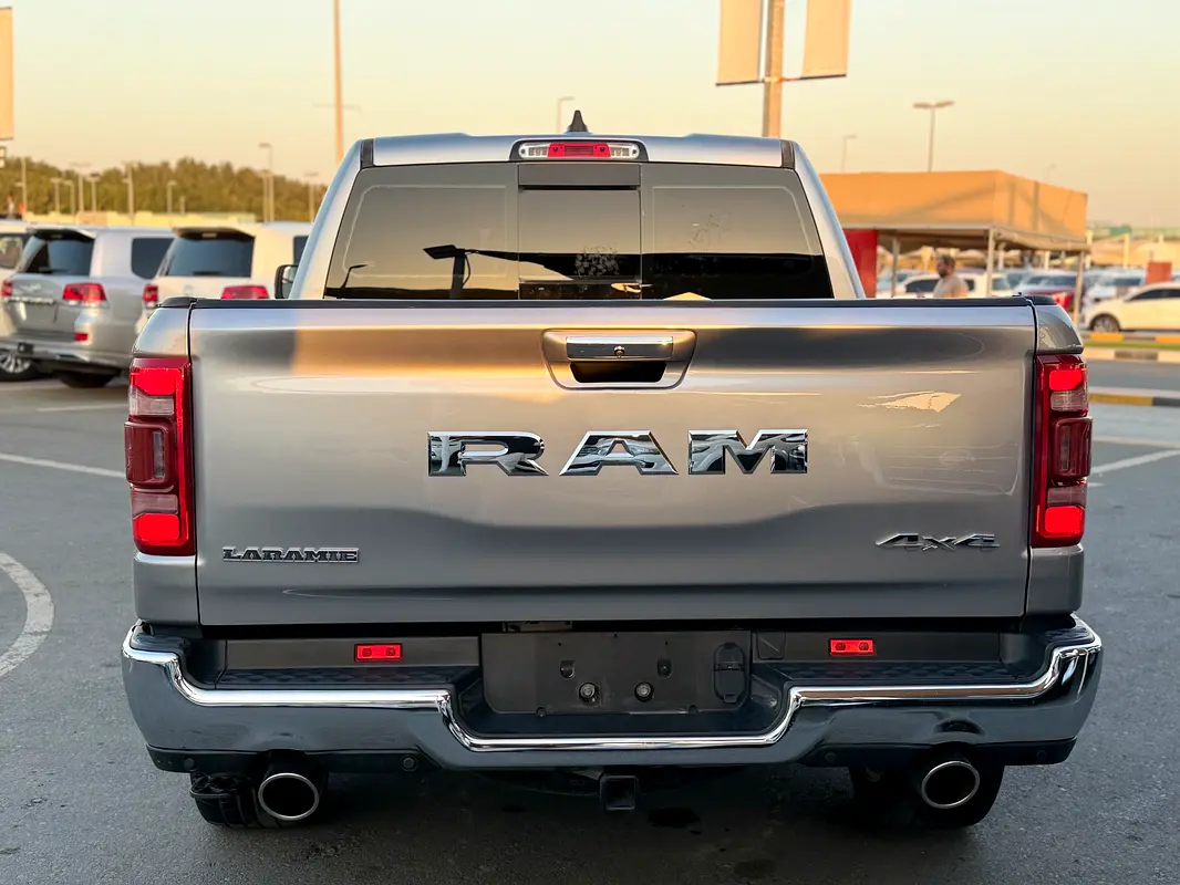 DODGE Ram 1500 Laramie 2021 - photo 5 - Import Émirats | International Cars