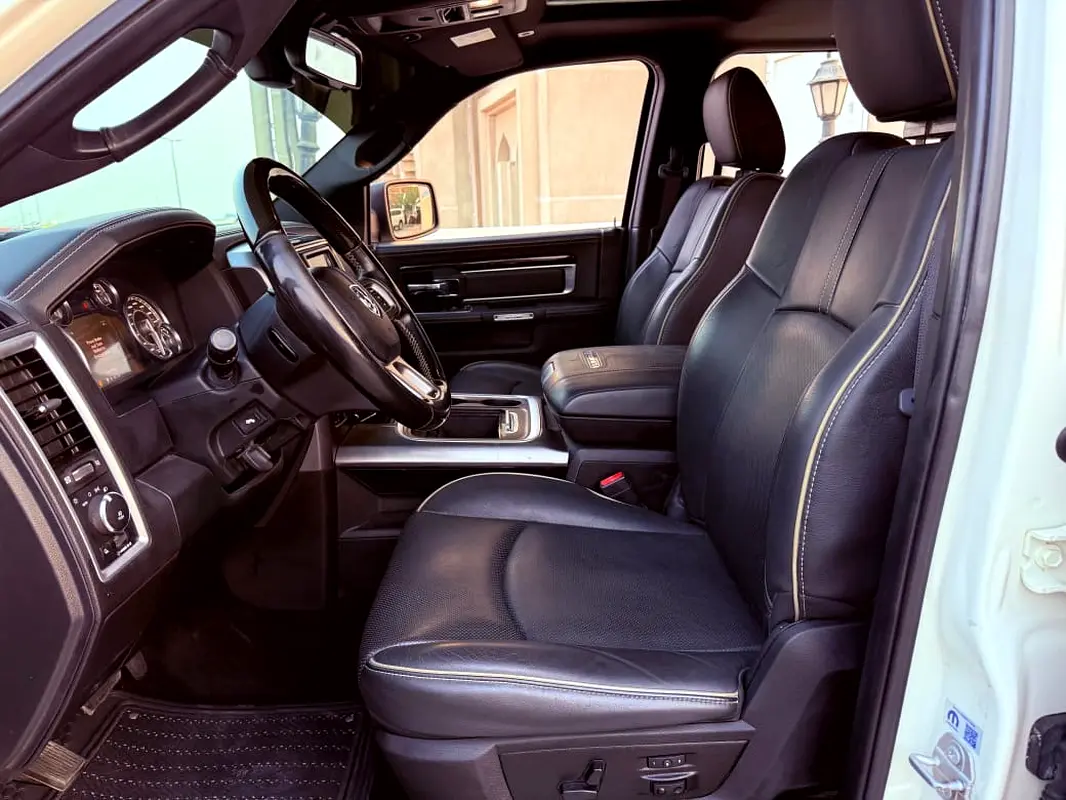 DODGE Ram 1500 Limited 2017 - photo 10 - Import Émirats | International Cars