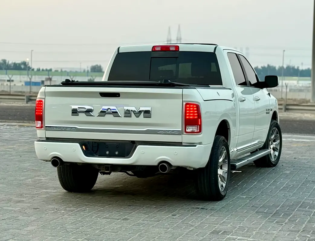 DODGE Ram 1500 Limited 2017 - photo 4 - Import Émirats | International Cars