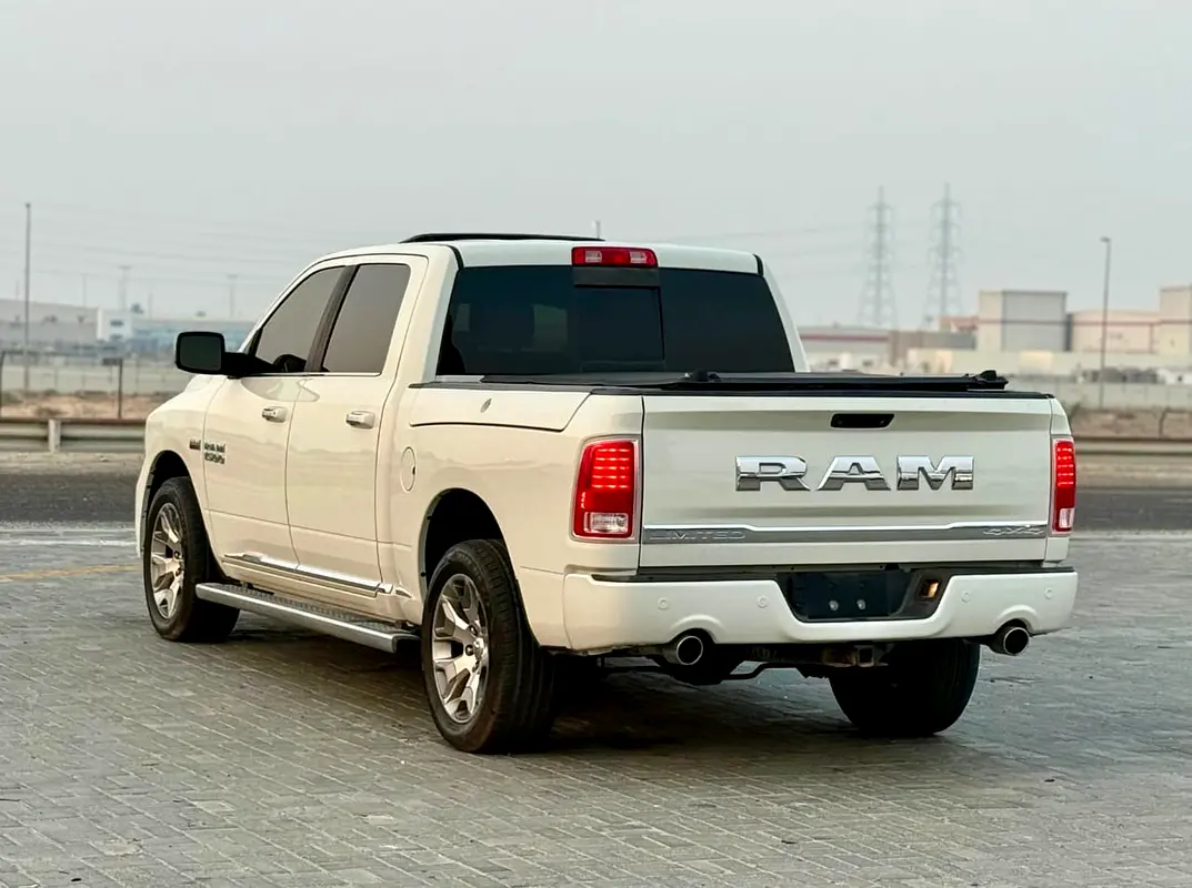 DODGE Ram 1500 Limited 2017 - photo 6 - Import Émirats | International Cars
