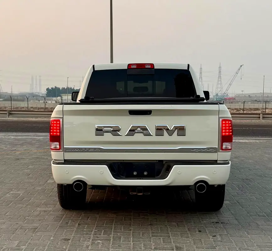 DODGE Ram 1500 Limited 2017 - photo 7 - Import Émirats | International Cars