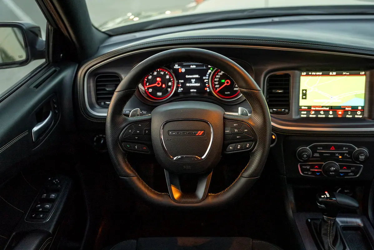 DODGE Charger R/T Scat Pack 2023 - photo 12 - Import Émirats | International Cars