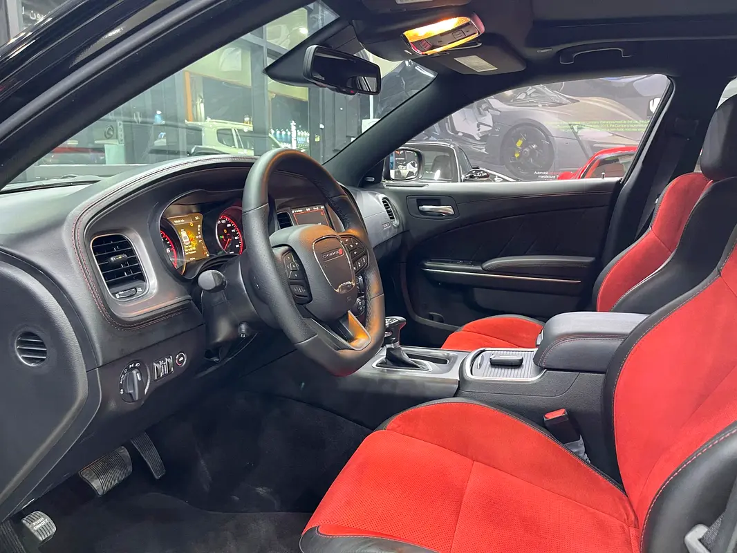 DODGE Charger Scat Pack 2023 - photo 10 - Import Émirats | International Cars
