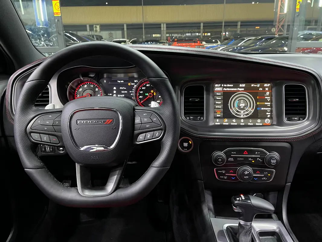 DODGE Charger Scat Pack 2023 - photo 11 - Import Émirats | International Cars