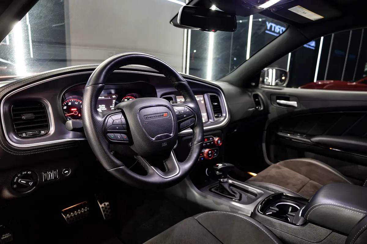 DODGE Charger GT 2020 - photo 10 - Import Émirats | International Cars