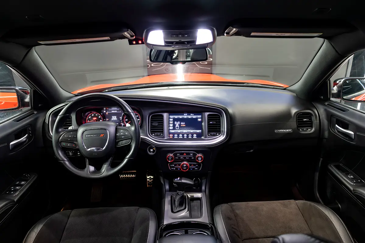 DODGE Charger GT 2020 - photo 11 - Import Émirats | International Cars