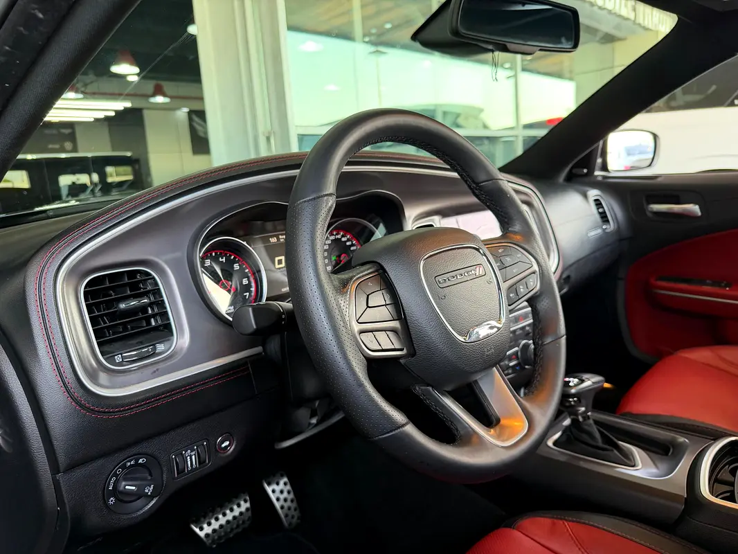 DODGE Charger R/T 2021 - photo 12 - Import Émirats | International Cars