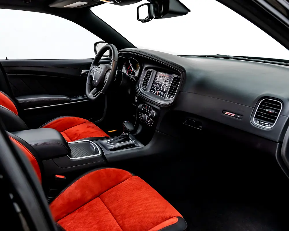 DODGE Charger R/T Scat Pack 2023 - photo 9 - Import Émirats | International Cars