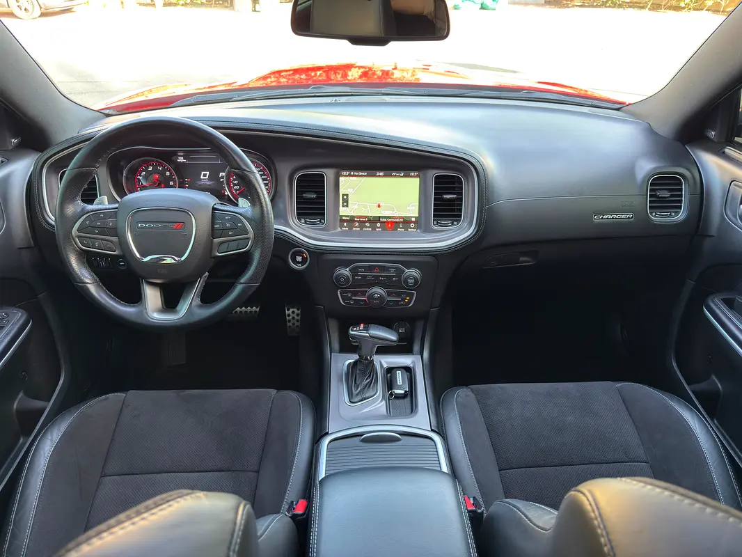 DODGE Charger R/T 2022 - photo 10 - Import Émirats | International Cars