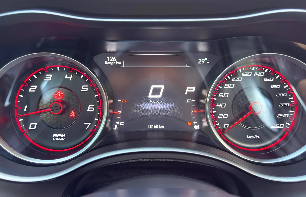 DODGE Charger R/T 2022 - photo 12 - Import Émirats | International Cars