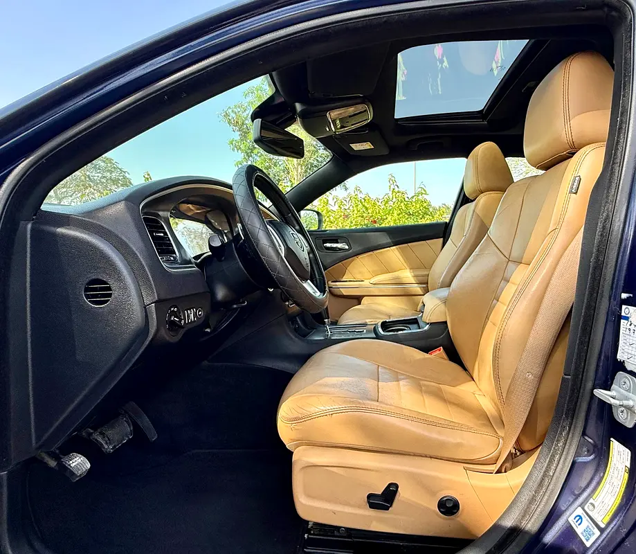 DODGE Charger R/T TOP 2014 - photo 11 - Import Émirats | International Cars