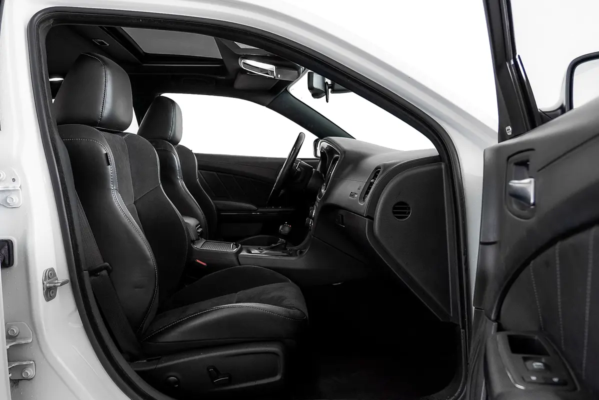 DODGE Charger GT 2023 - photo 8 - Import Émirats | International Cars