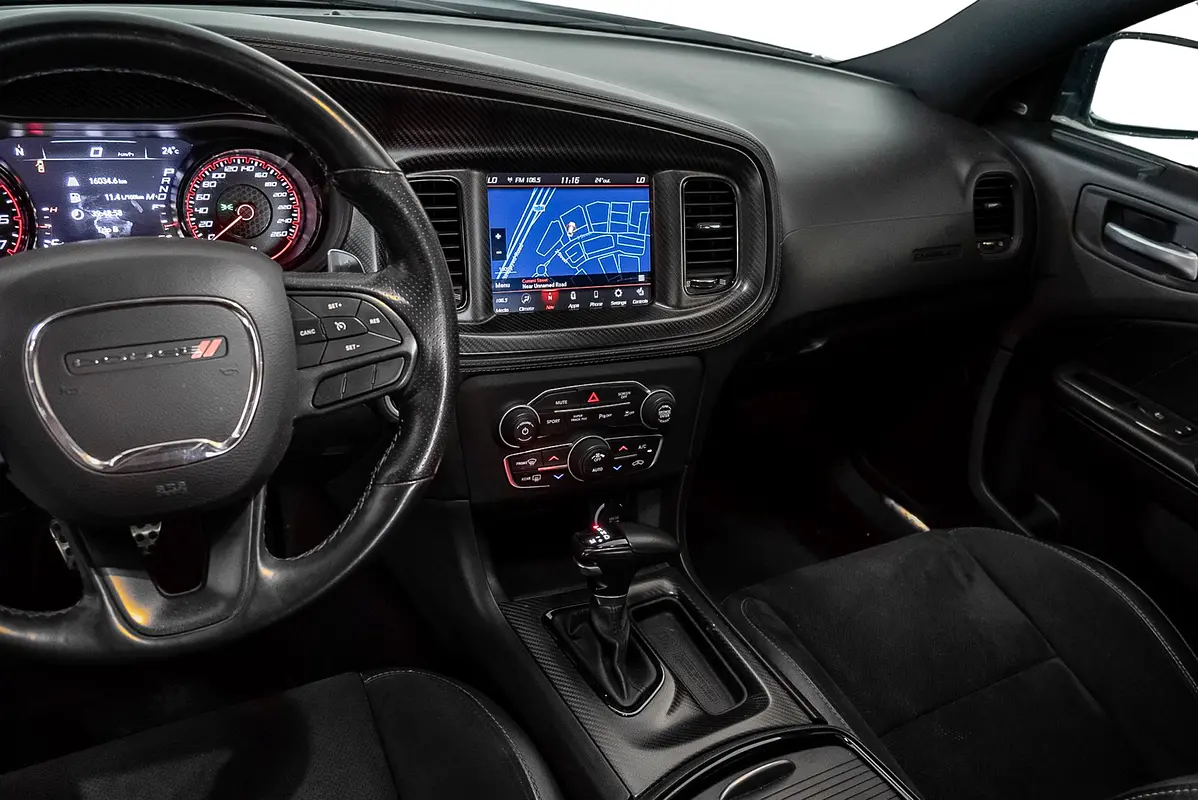 DODGE Charger GT 2023 - photo 9 - Import Émirats | International Cars