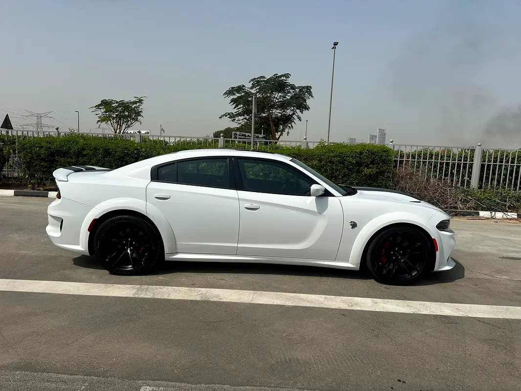 DODGE Charger SRT8 Hellcat 2020 - photo 3 - Import Émirats | International Cars