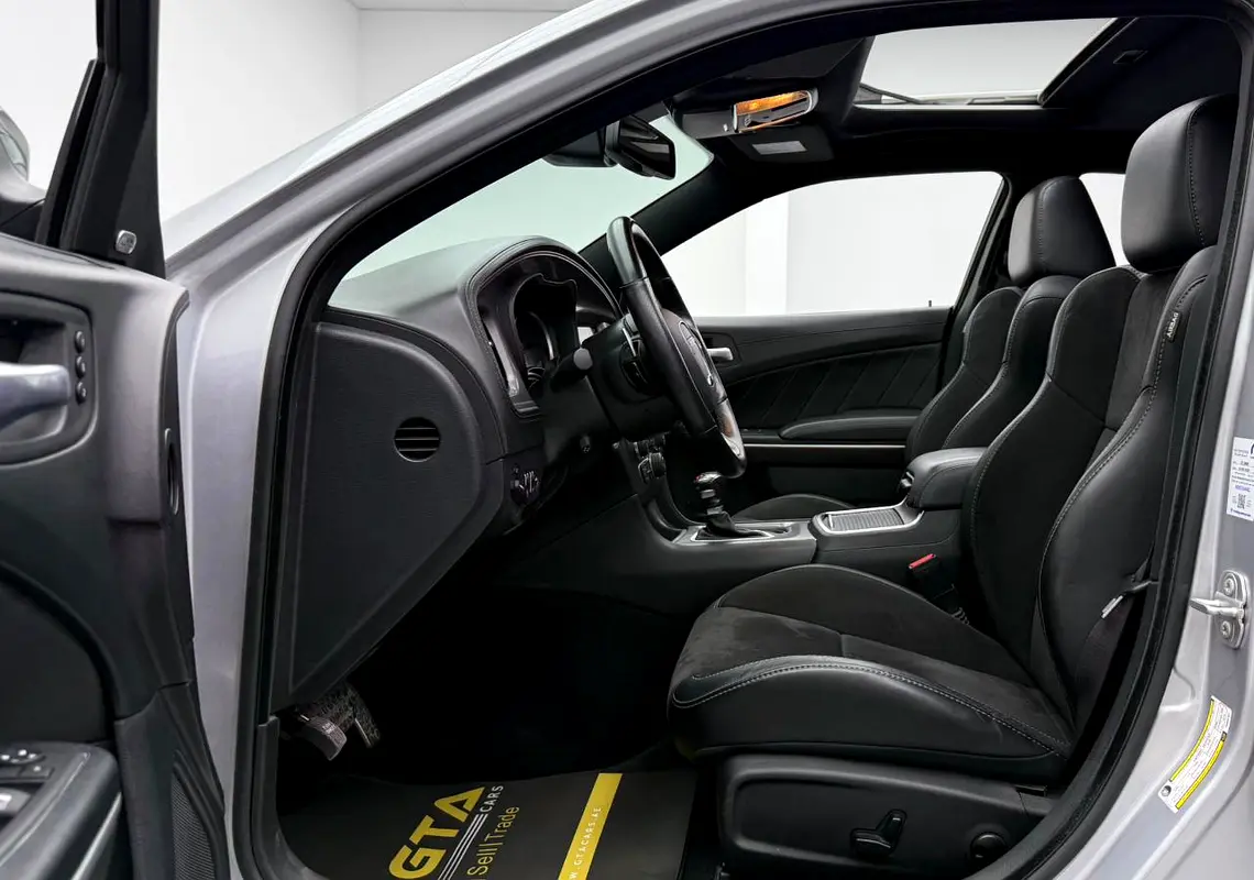 DODGE Charger R/T 2023 - photo 8 - Import Émirats | International Cars