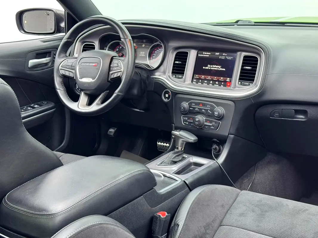DODGE Charger R/T 2019 - photo 11 - Import Émirats | International Cars