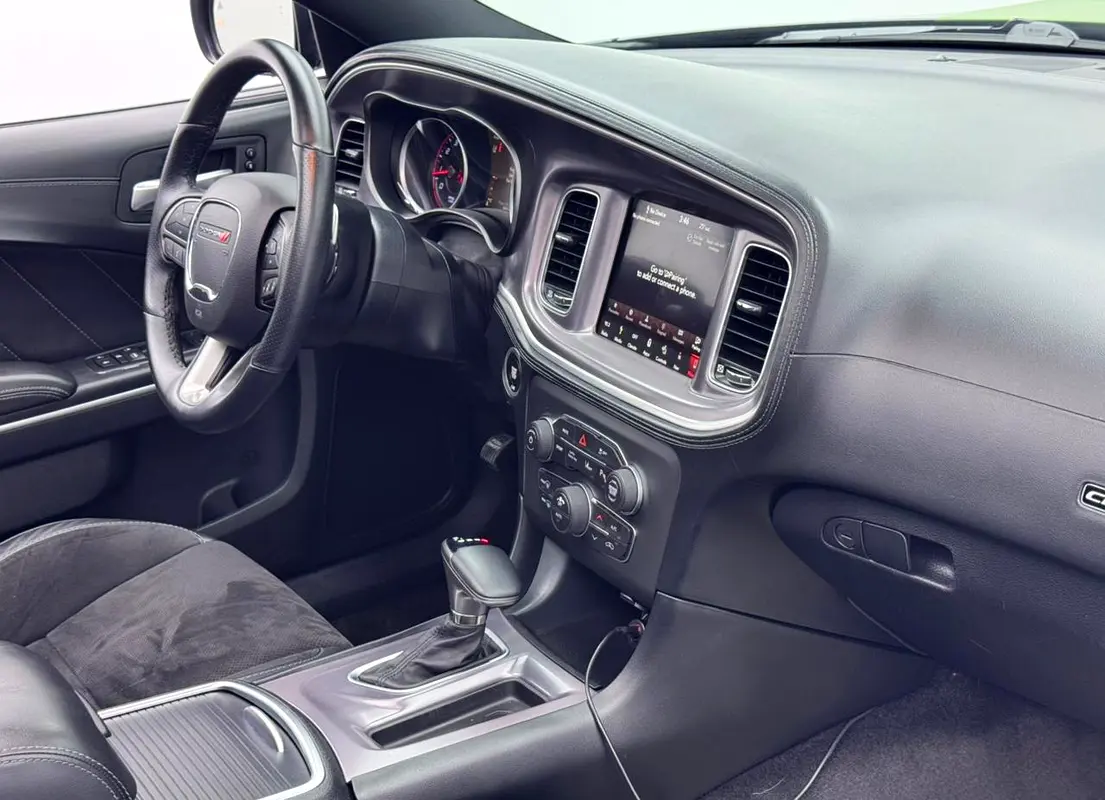 DODGE Charger R/T 2019 - photo 7 - Import Émirats | International Cars
