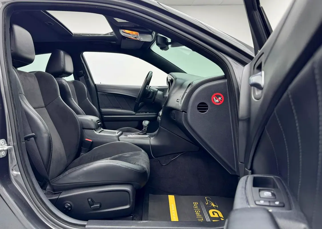 DODGE Charger R/T 2019 - photo 9 - Import Émirats | International Cars