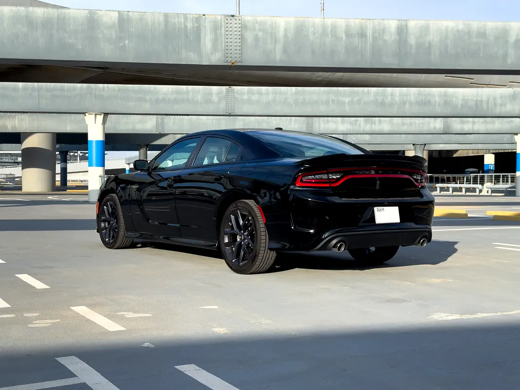 DODGE Charger GT 2023 - photo 5 - Import Émirats | International Cars