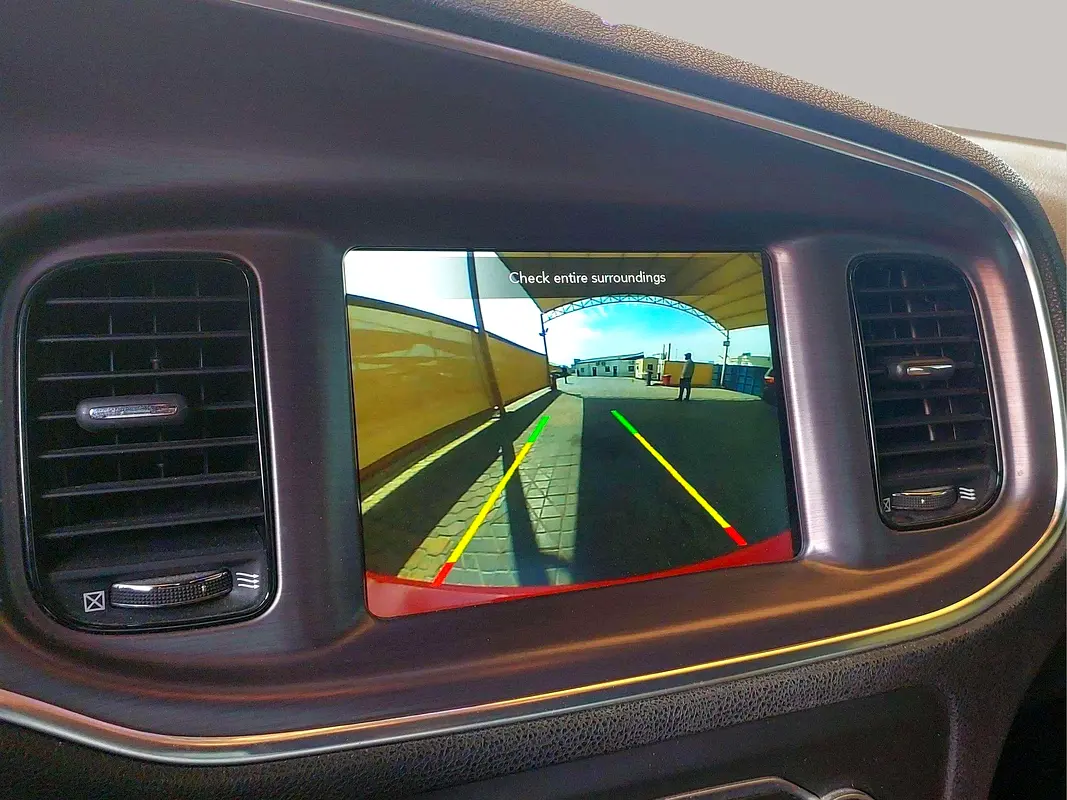 DODGE Charger SXT 2018 - photo 12 - Import Émirats | International Cars