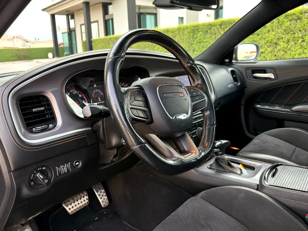 DODGE Charger GT 2022 - photo 11 - Import Émirats | International Cars