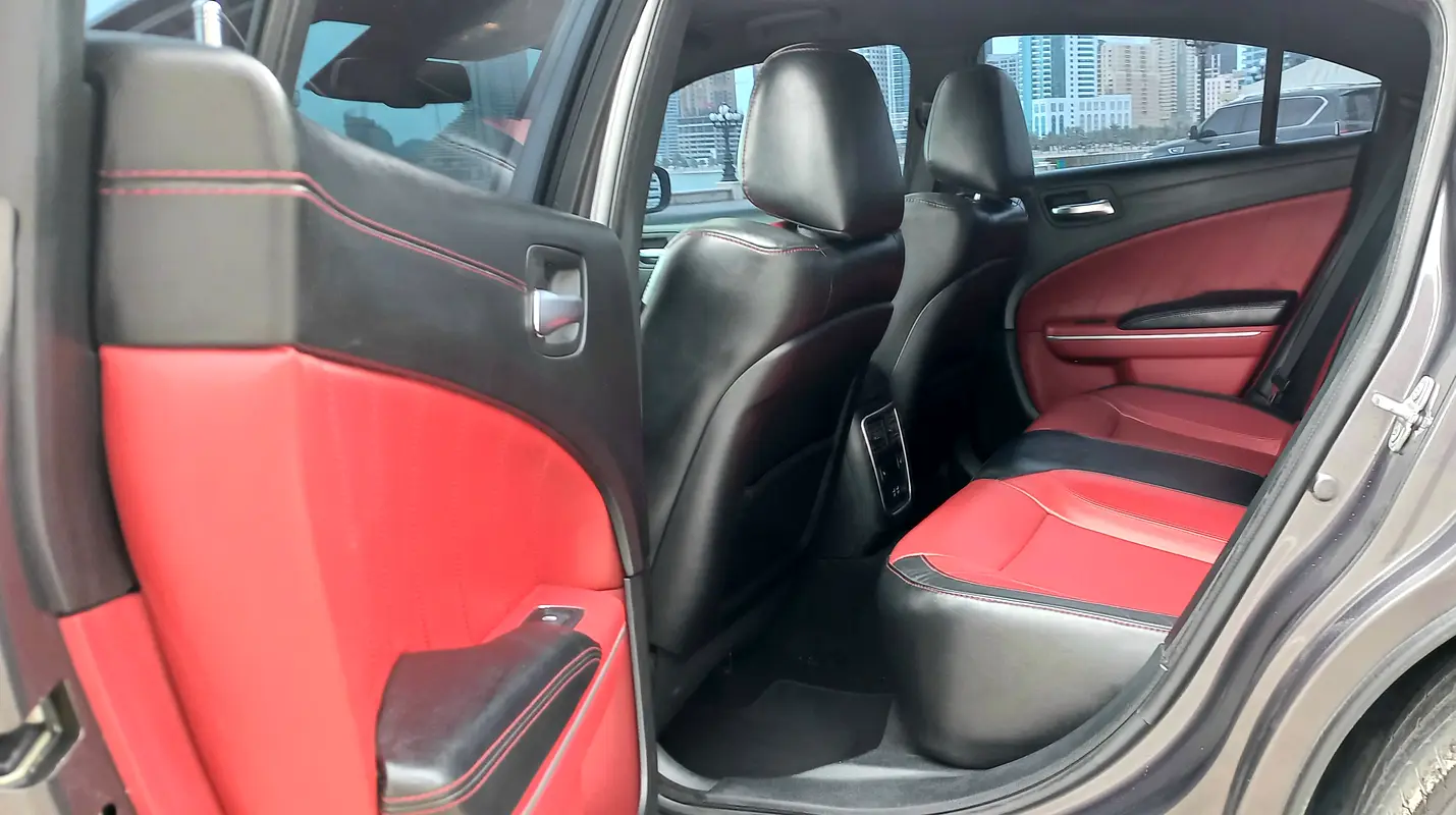 DODGE Charger R/T Plus 2019 - photo 6 - Import Émirats | International Cars