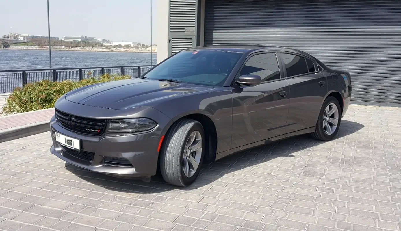 DODGE Charger SXT 2019 - photo 3 - Import Émirats | International Cars