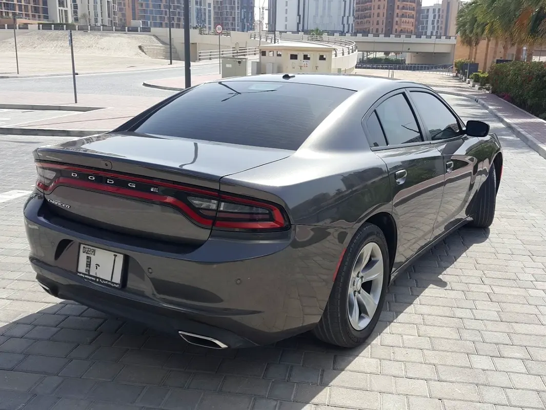 DODGE Charger SXT 2019 - photo 5 - Import Émirats | International Cars