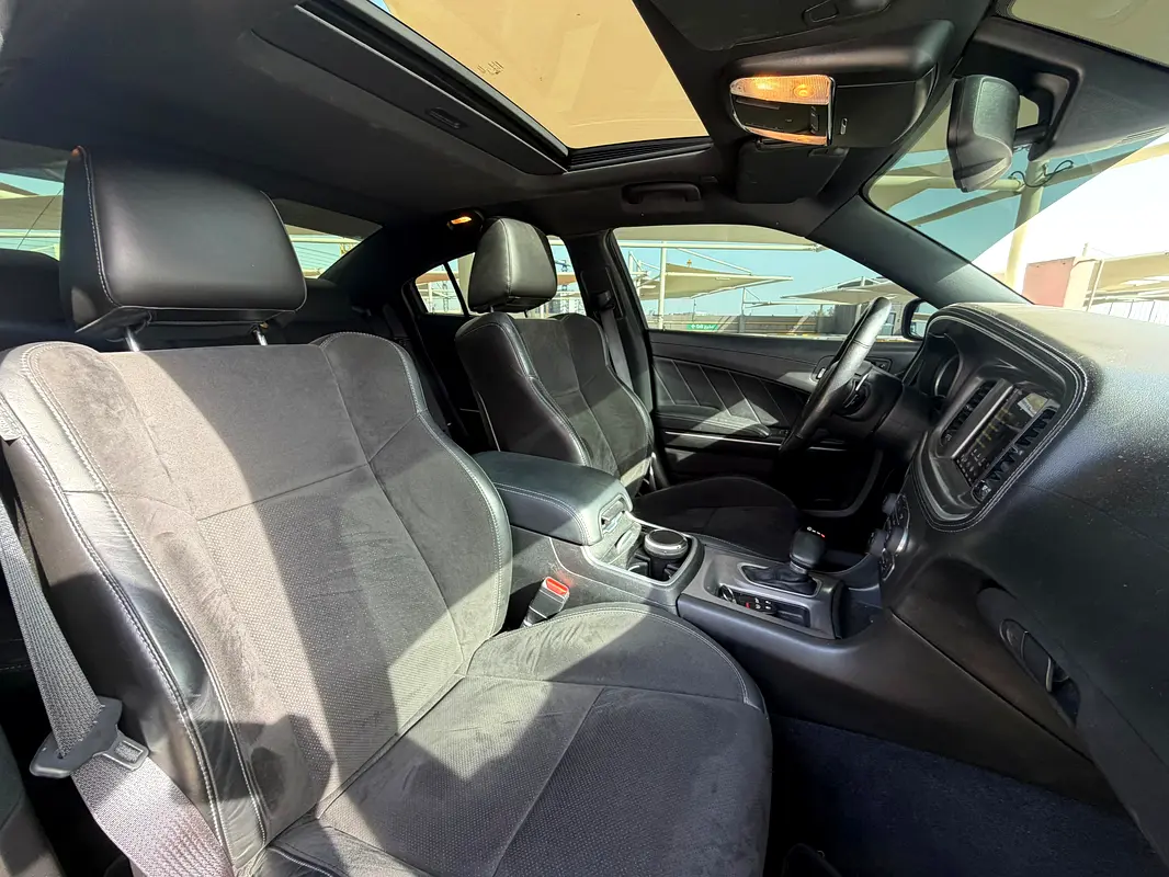 DODGE Charger R/T 2022 - photo 11 - Import Émirats | International Cars