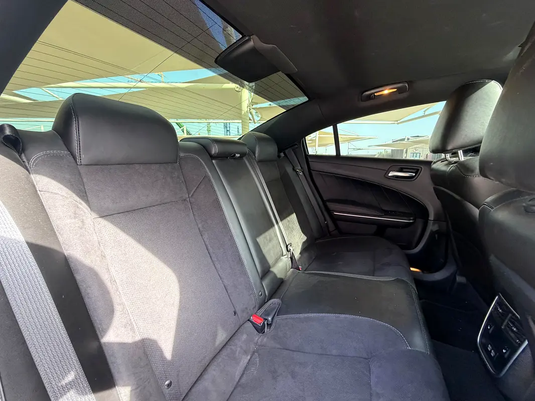 DODGE Charger R/T 2022 - photo 9 - Import Émirats | International Cars