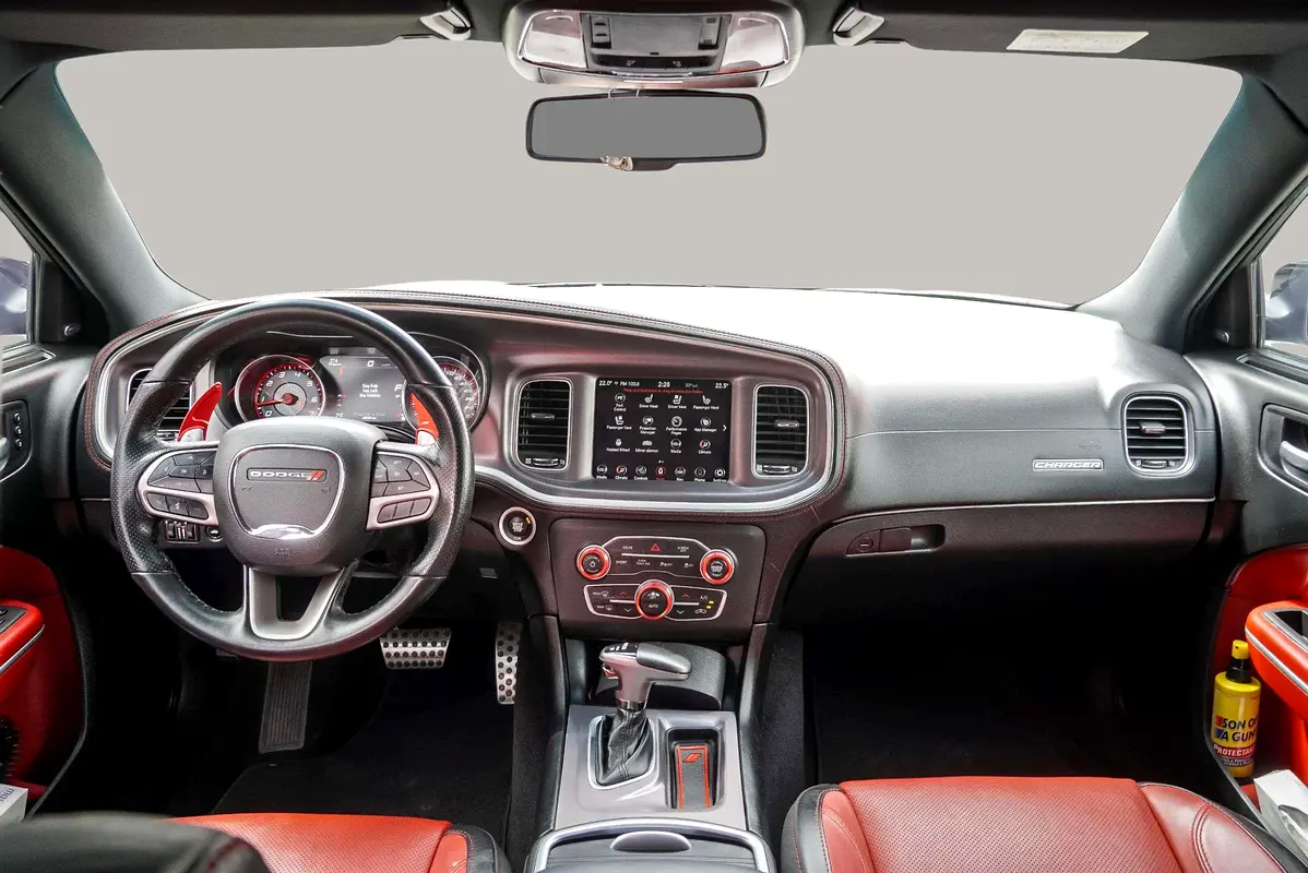 DODGE Charger R/T 2022 - photo 9 - Import Émirats | International Cars