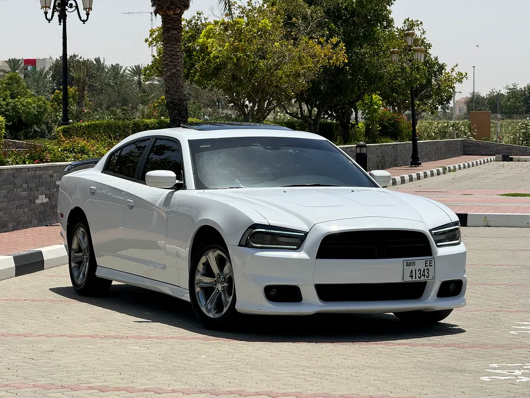 DODGE Charger SXT Plus 2014 - photo 4 - Import Émirats | International Cars