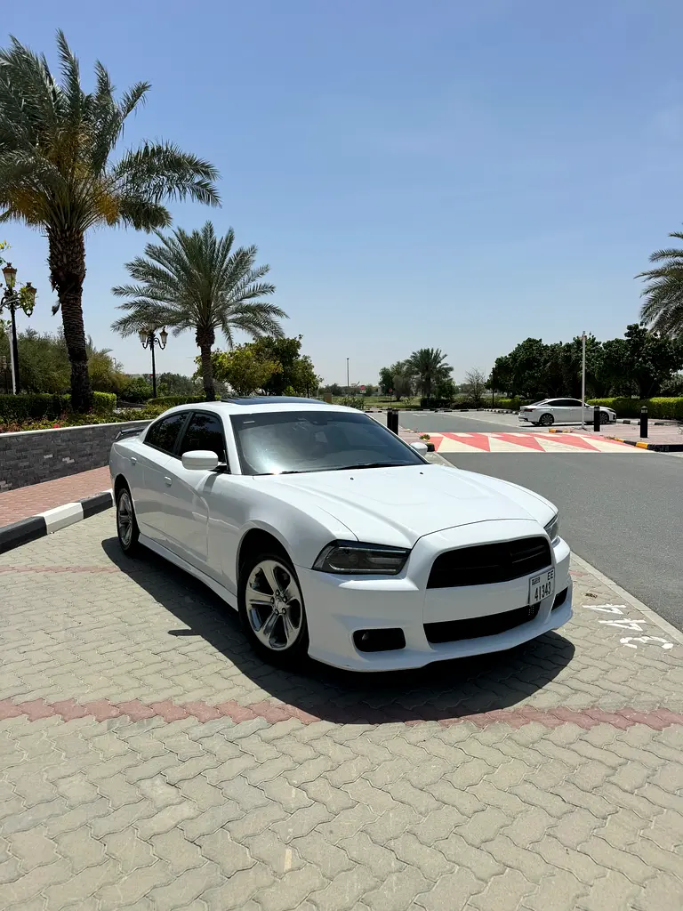 DODGE Charger SXT Plus 2014 - photo 5 - Import Émirats | International Cars