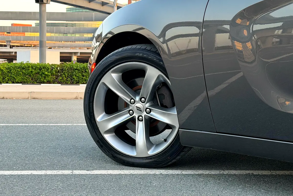 DODGE Charger SXT Plus 2019 - photo 7 - Import Émirats | International Cars