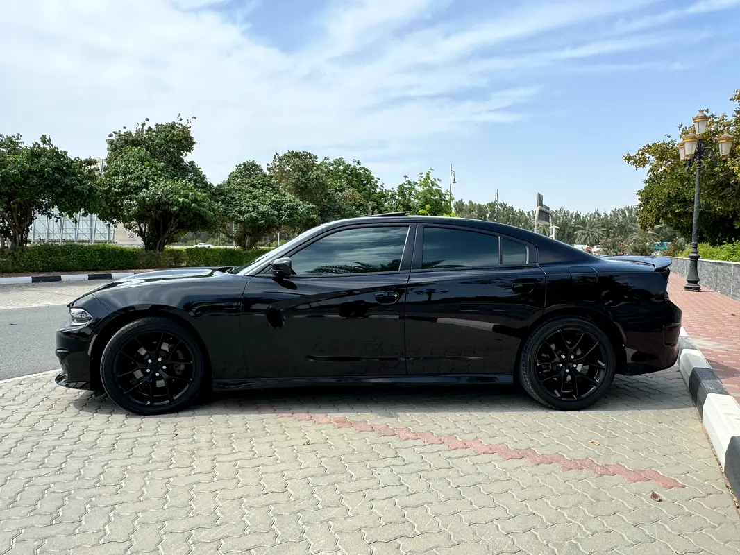 DODGE Charger R/T Plus 2019 - photo 10 - Import Émirats | International Cars