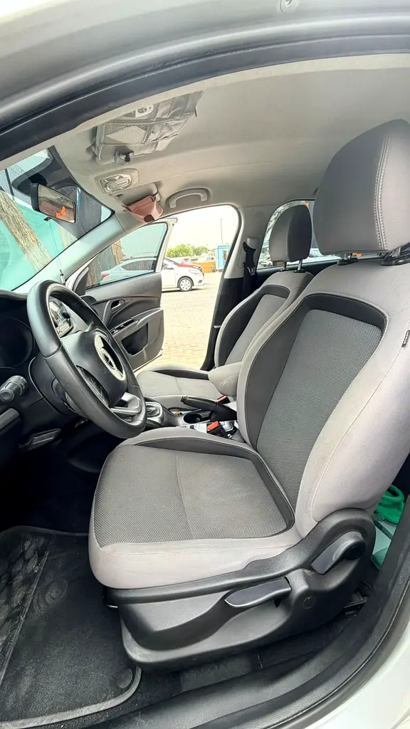 DODGE Neon SXT Plus 2017 - photo 5 - Import Émirats | International Cars