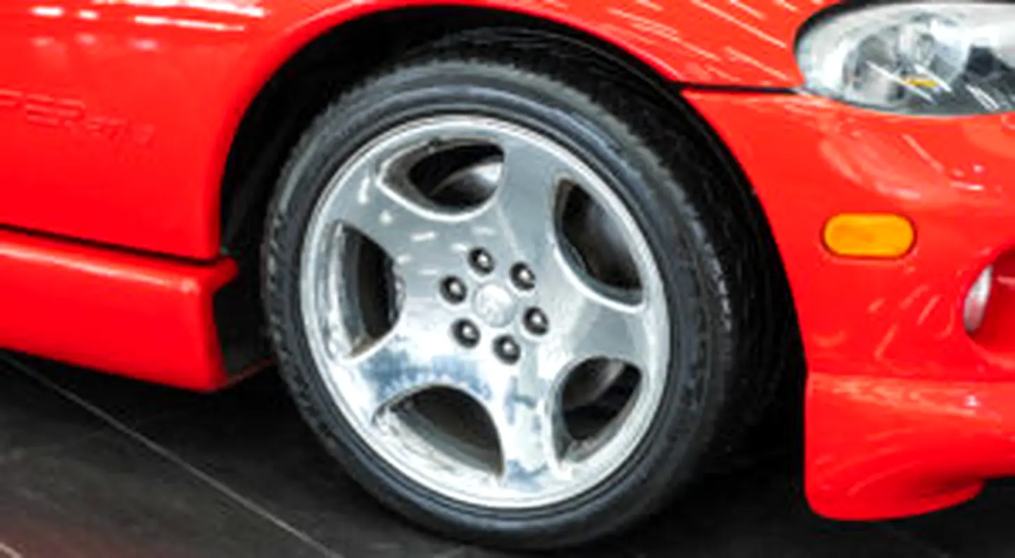 DODGE Viper Other 2001 - photo 10 - Import Émirats | International Cars