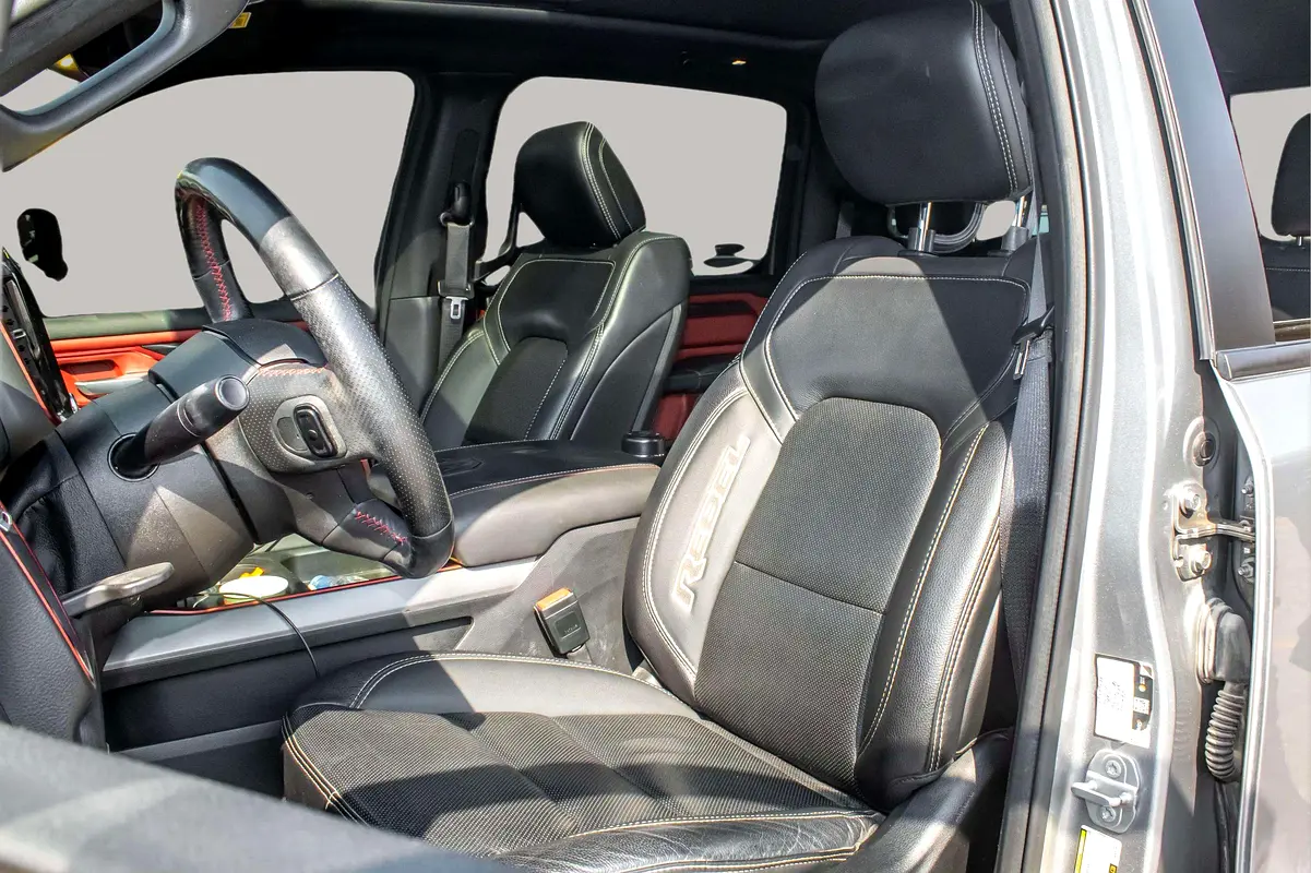 DODGE Ram 1500 Rebel Crew 2022 - photo 12 - Import Émirats | International Cars