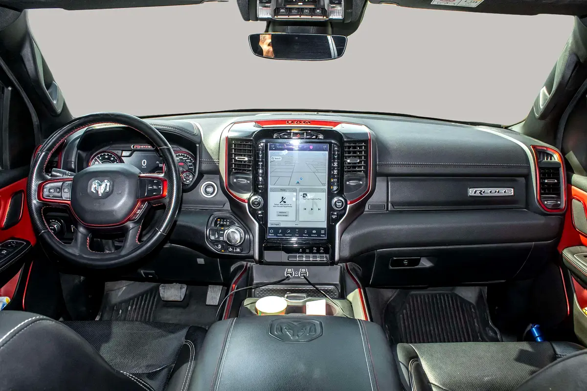 DODGE Ram 1500 Rebel Crew 2022 - photo 9 - Import Émirats | International Cars