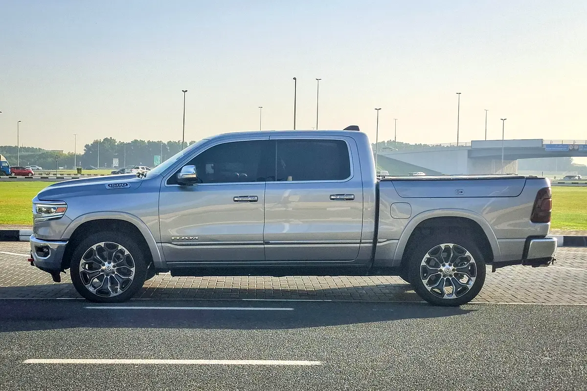 DODGE Ram 1500 Limited 2020 - photo 6 - Import Émirats | International Cars