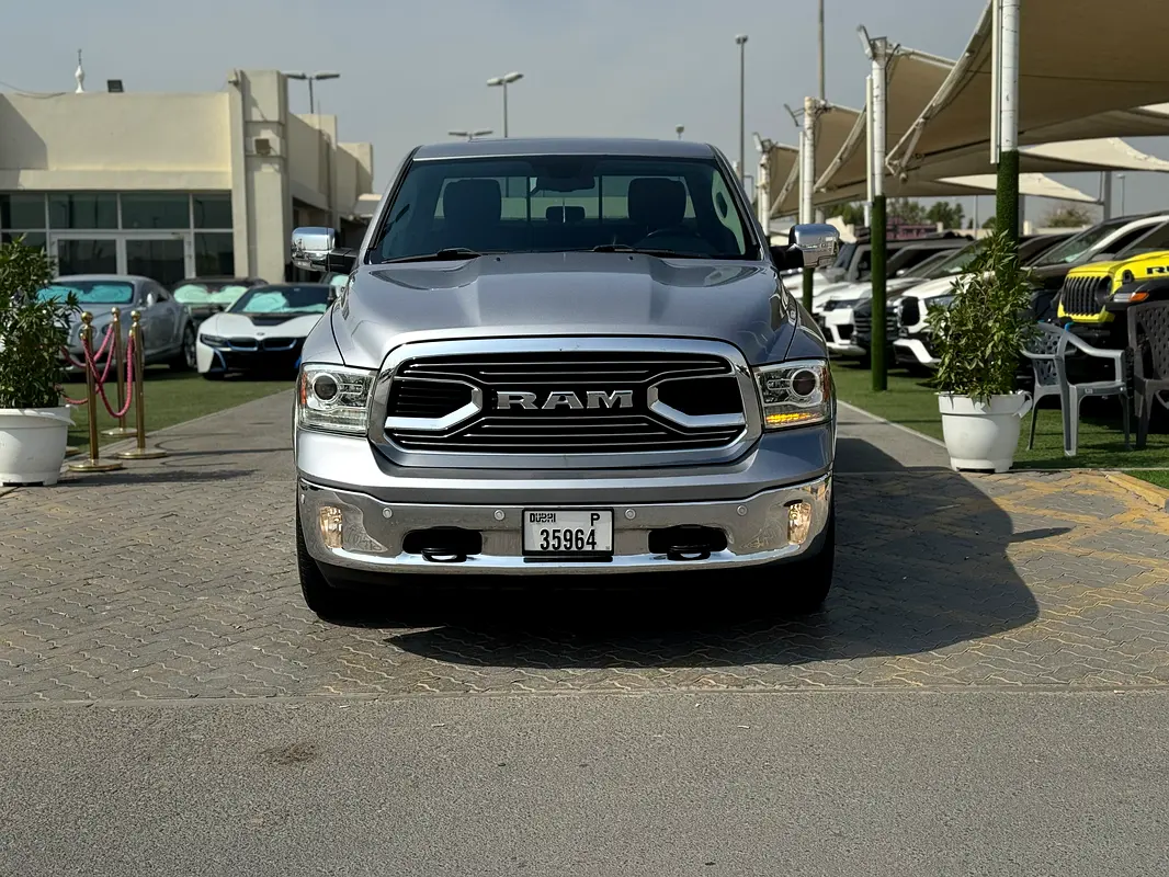 DODGE Ram 1500 Laramie 2021 - photo 3 - Import Émirats | International Cars