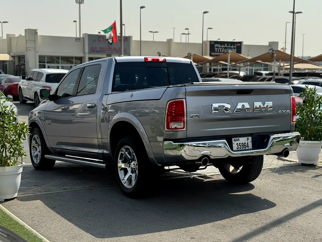 DODGE Ram 1500 Laramie 2021 - photo 7 - Import Émirats | International Cars