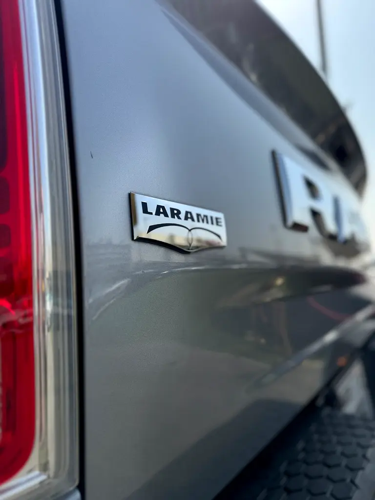 DODGE Ram 1500 Laramie 2021 - photo 9 - Import Émirats | International Cars
